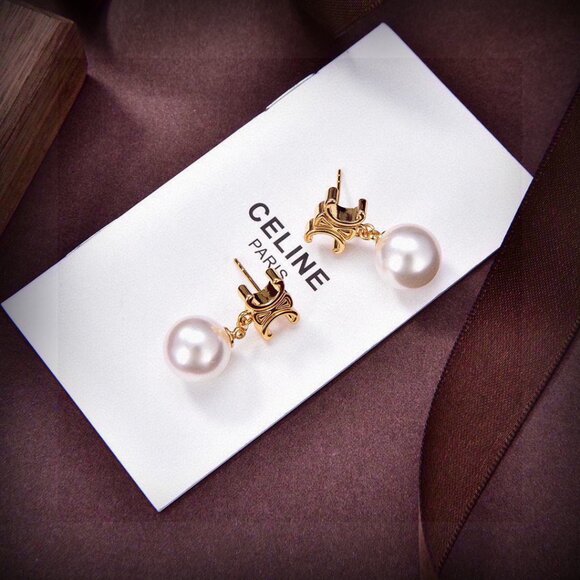 Celine pearl drop earrings - Picture 6 of 6